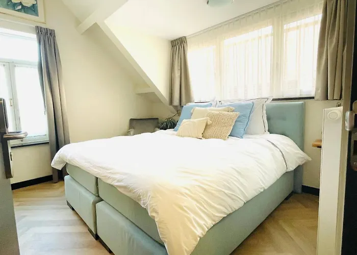 Lovely Newly Renovated *