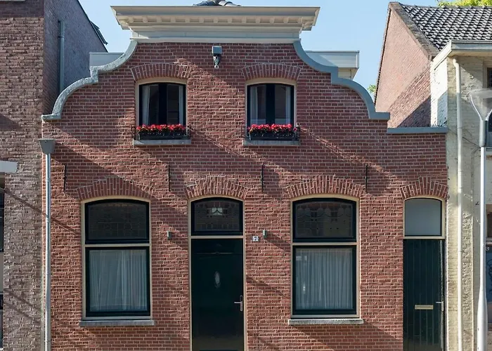 Lovely Newly Renovated